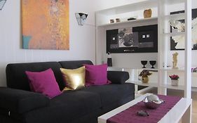 Modernes 1 Zimmer Luxusappartement KLEINER ROLAND mit Parkplatz und Balkon in Bremen Nähe Zentrum